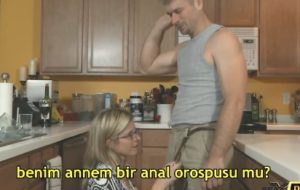Orospuluk Yaptığını Öğrenen Oğlu Annesini Götten Sikti