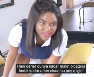 Zenci Liseli Kız Amını Siktirerek Zayıf Derslerinden Kurtuluyor