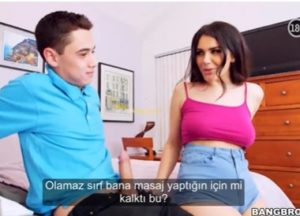Sevgilsi ile sevişirken siki kalmayınca – Üvey erkek kardeşine siktiren ensest abla